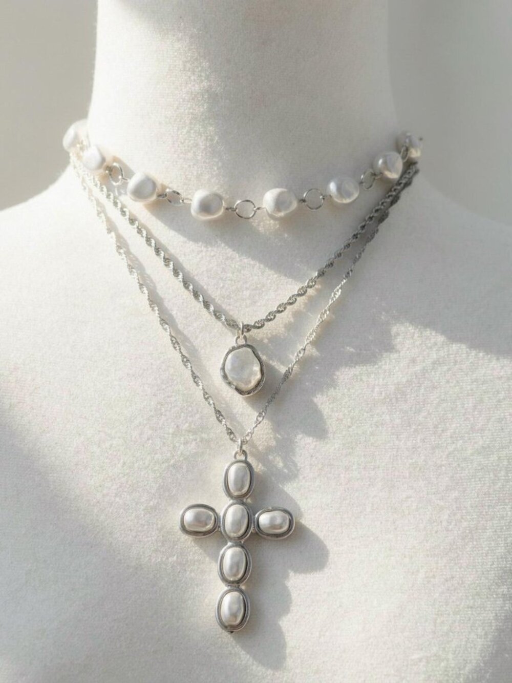 Y2K 2000s style 3 pcs set Silver cross necklace with pearl details